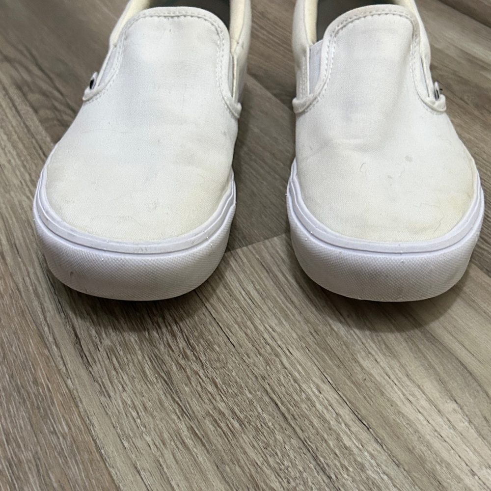 Vans women’s white Slip-On - Picture 5 of 8